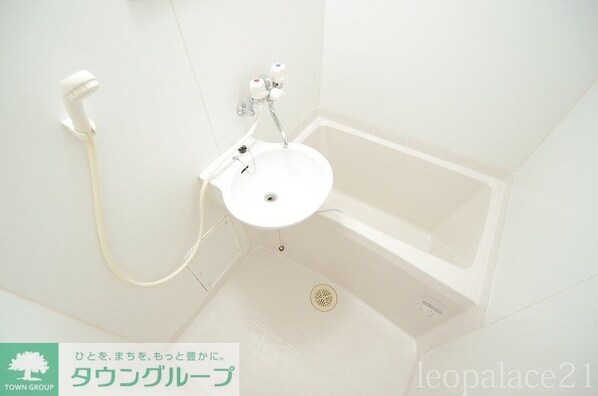 レオパレスルミエール テラオの物件内観写真